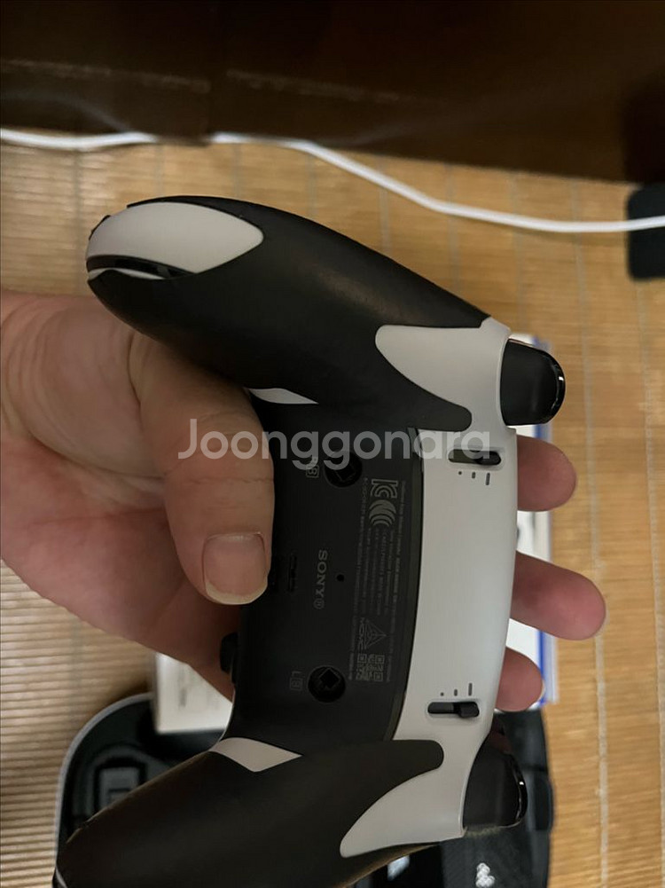 듀얼센스 엣지 팝니다. . !--1