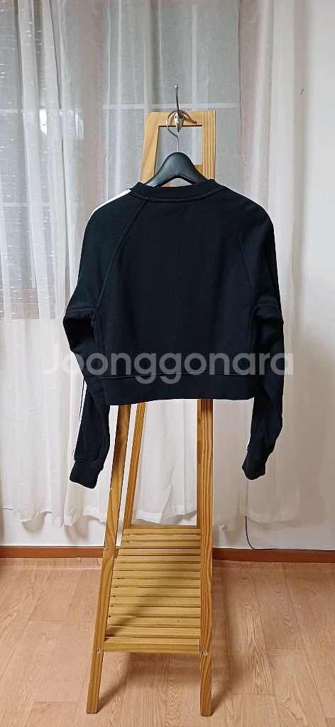 아디다스 크롭 기모 티셔츠 S(택포)--1