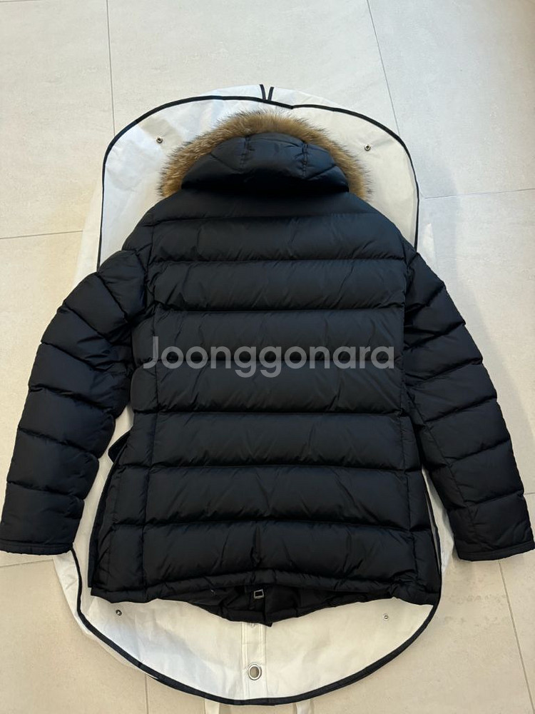 몽클레어 클루니 블랙 신품과 동일 팝니다--1