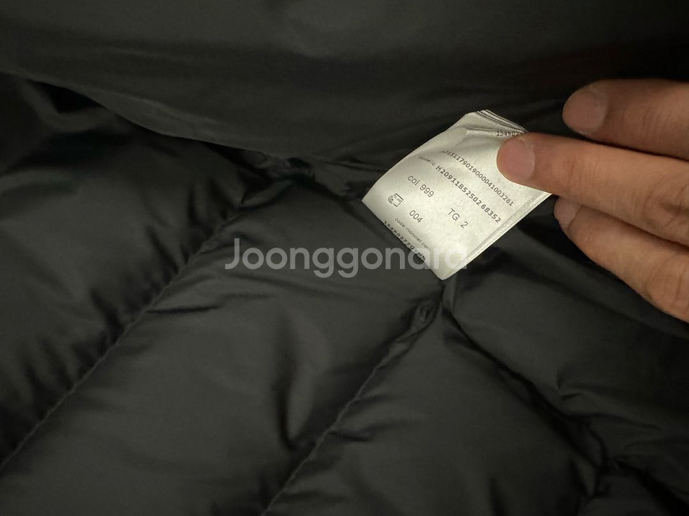 몽클레어 클루니 블랙 신품과 동일 팝니다--4