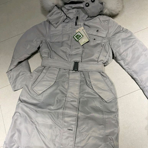 구스 롱 패딩 새상품