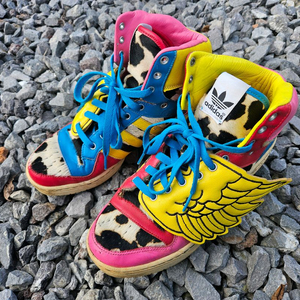 아디다스 제레미스캇 윙 2NE1 콜라보 265 mm