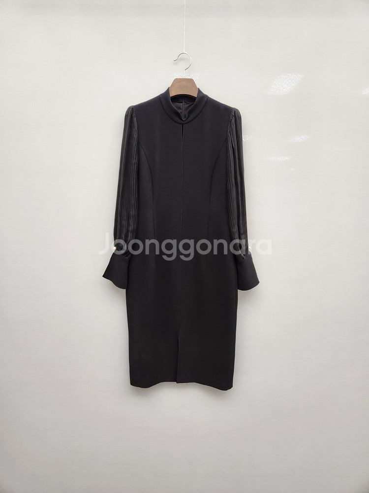 지고트 JIGOTT 블랙 하이넥 플리츠 소매 원피스--2