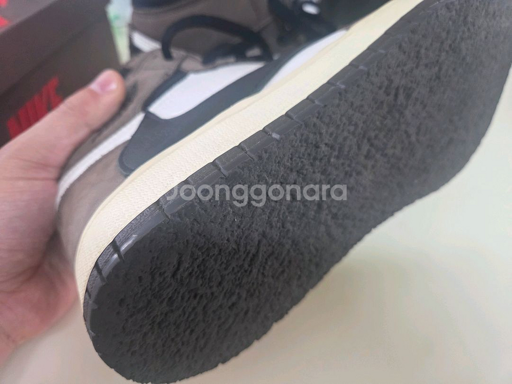 나이키 조던1 하이 트래비스 스캇 모카 265--2