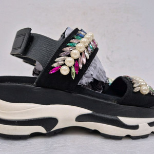 슈콤마보니 멜로디 전지현 샌들 245