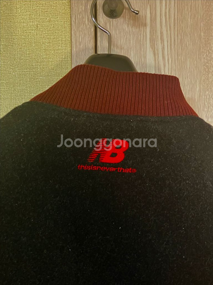 뉴발란스 x 디스이즈네버댓 바시티 자켓 차콜--7