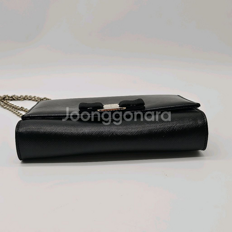 정품 페라가모 사피아노 지니 크로스백 (은장)--5