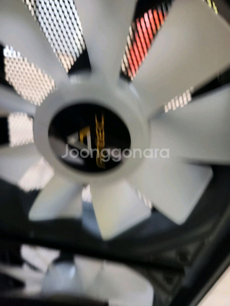 새제품급! RTX5090 + 라이젠9 9800X 초고사--5