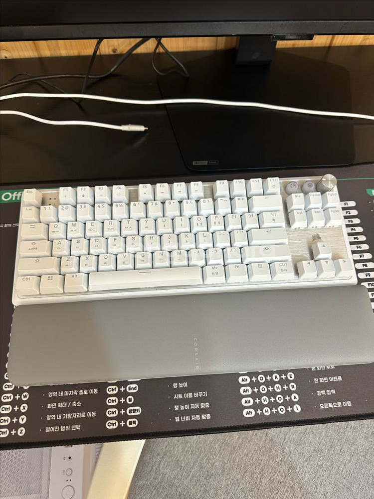 커세어K70 PRO TKL MGX 팝니다--0
