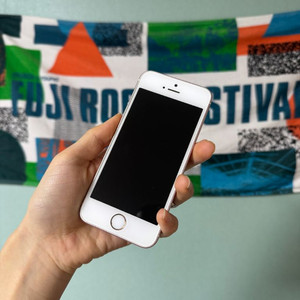 아이폰 SE 로즈골드 32GB 배터리 100%