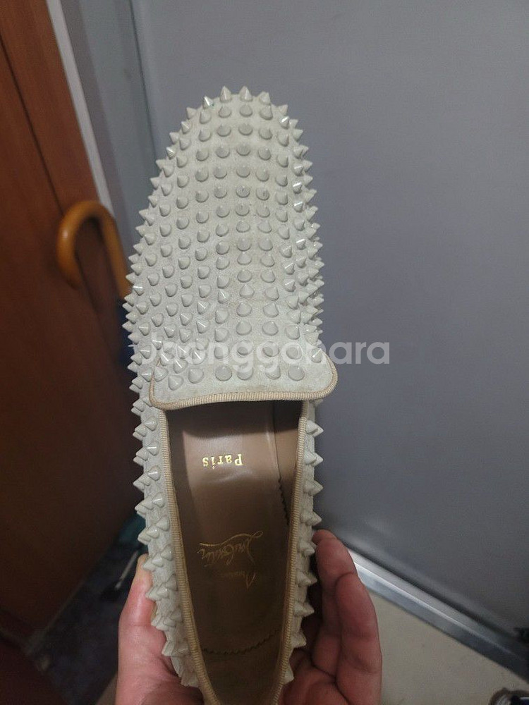 크리스찬 루부탱 스터드스웨이드 로퍼팝니다 구두 스니커즈--0