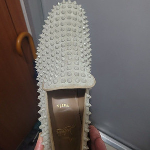 크리스찬 루부탱 스터드스웨이드 로퍼팝니다 구두 스니커즈