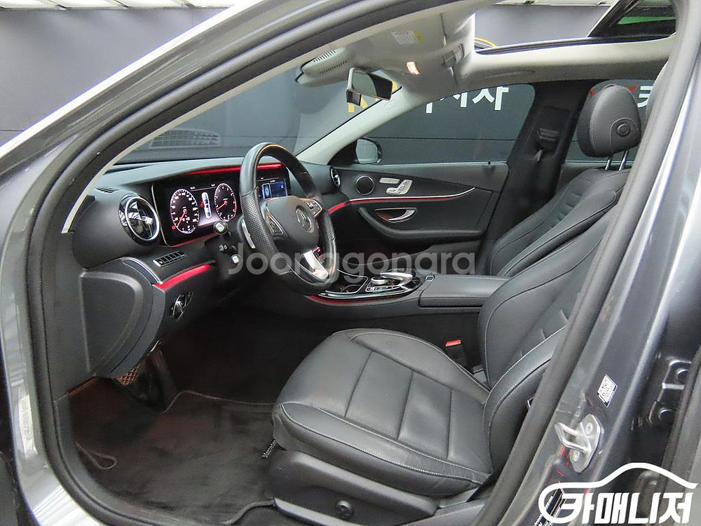 [벤츠]E-클래스 W213 E300 4MATIC 아방가--4
