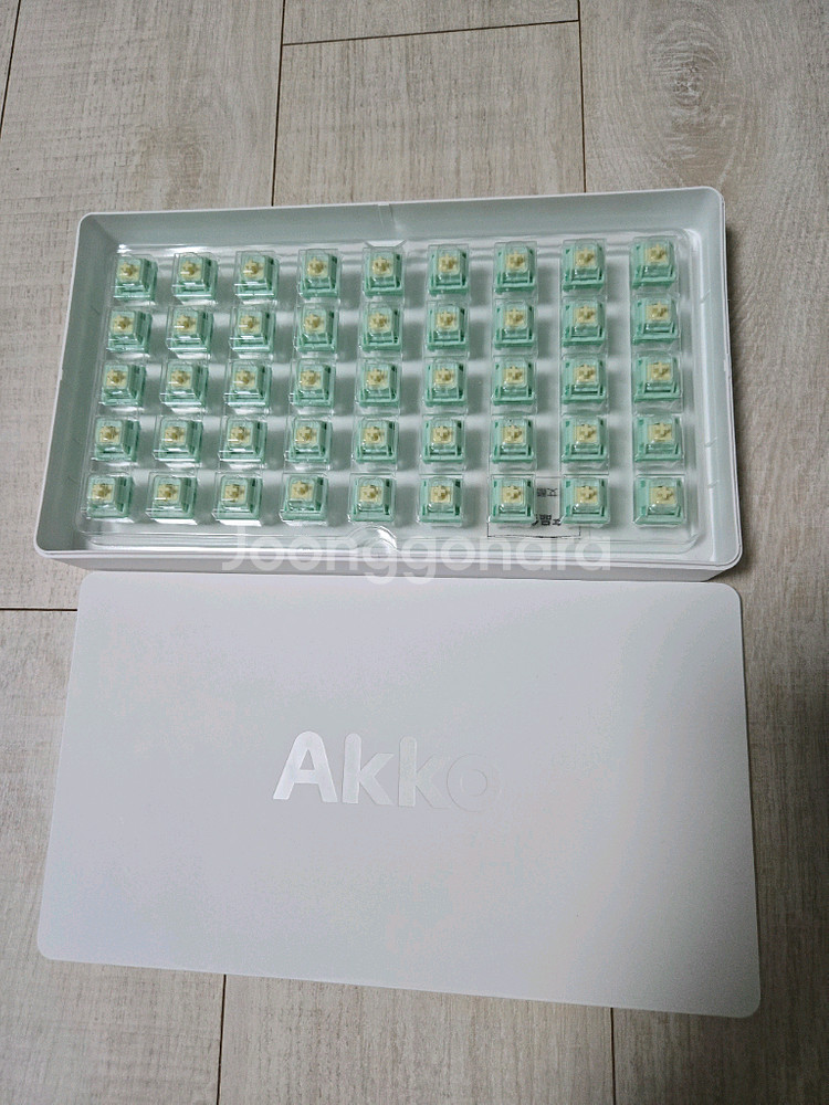 HMX x Akko cilantro 스위치 팝니다.--0