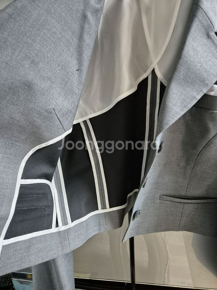 JS뉴욕 간절기 숏 자켓 + 스커트 FREE--4