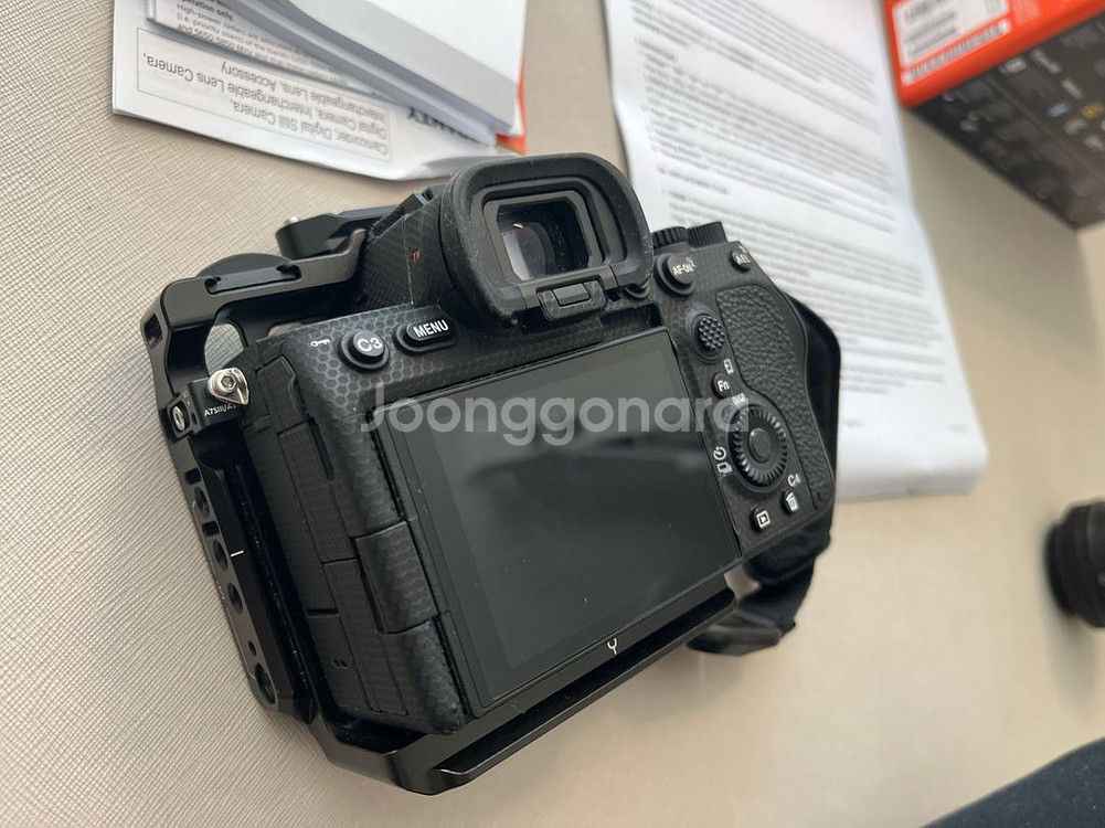 소니 A7S3 판매합니다.--3