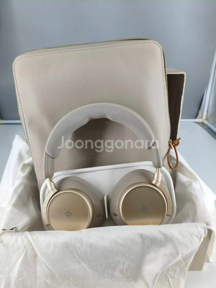 뱅앤올룹슨 Beoplay H100 100주년 헤드셋--1