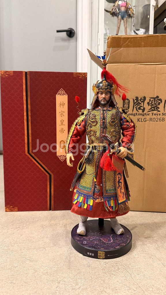 핫토이 외 여러가지팝니다--0