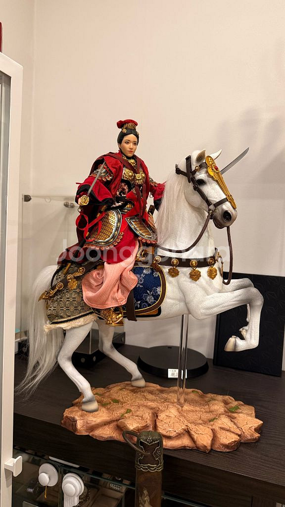 핫토이 외 여러가지팝니다--4