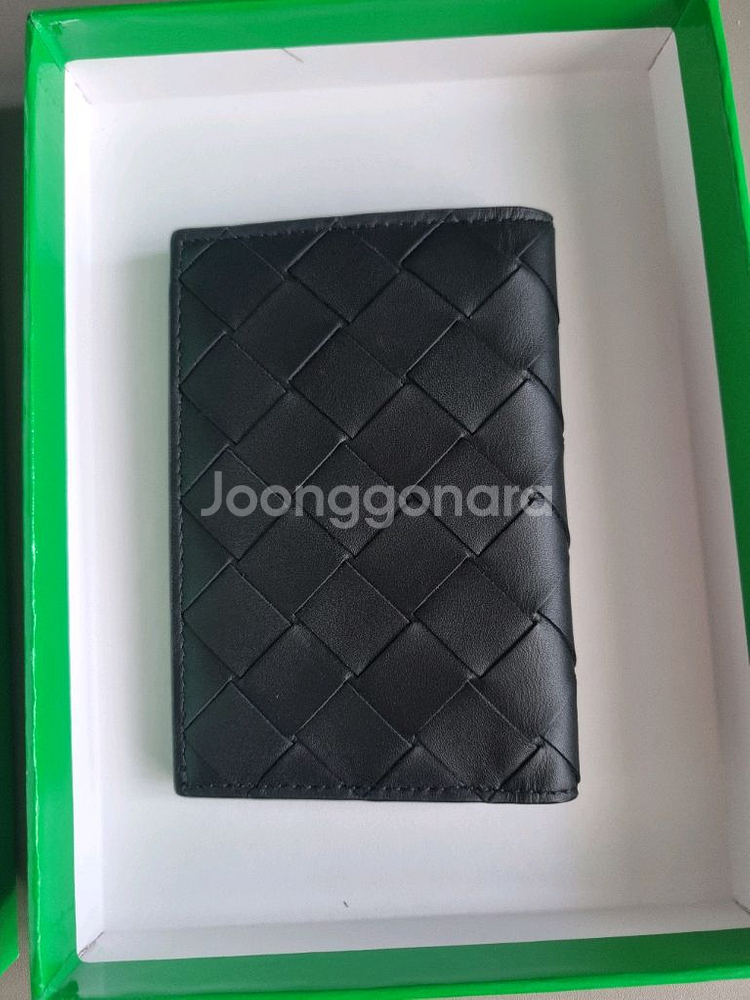 새상품 보테가베네타 카드지갑 판매합니다--1