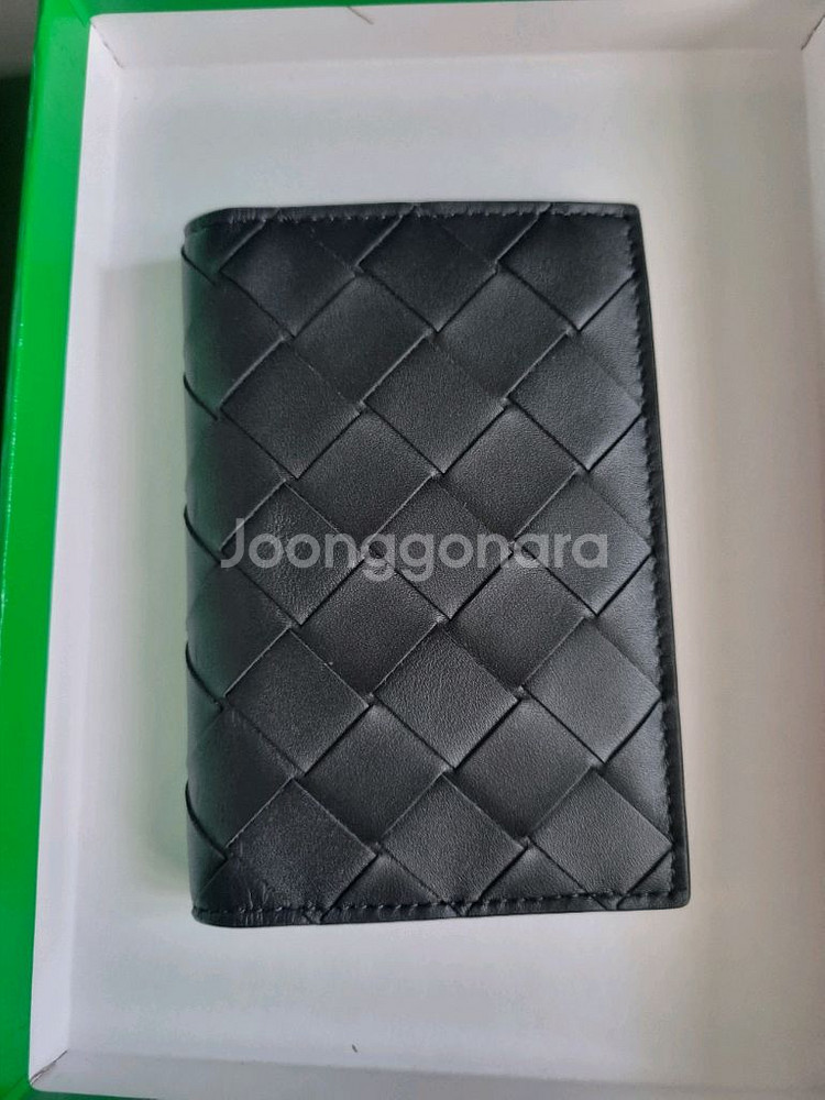 새상품 보테가베네타 카드지갑 판매합니다--0