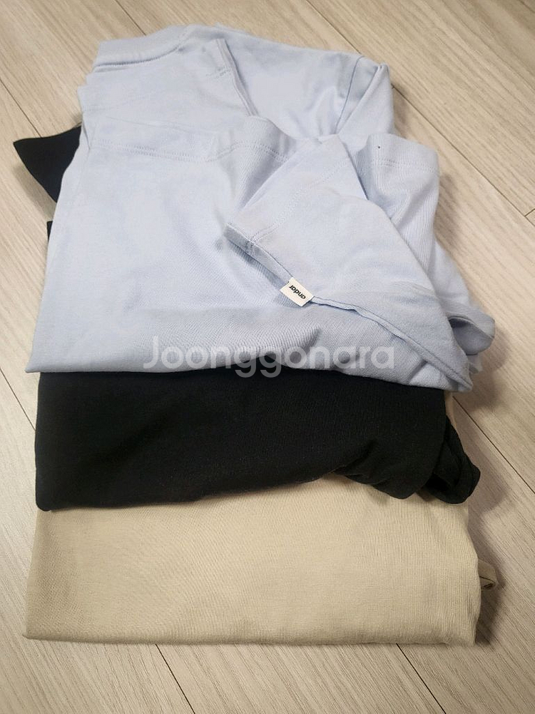 안다르 에어리센셜 롱슬리브 크롭티 3개--0