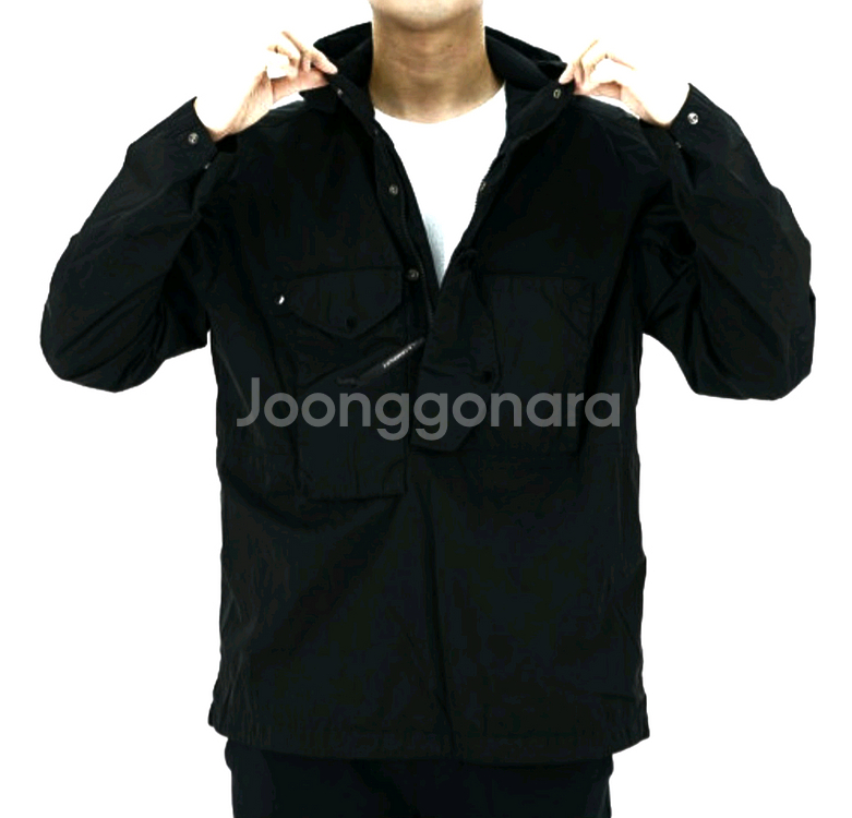 CP컴퍼니 크롬R 후디 바람막이 자켓 L 새상품--2