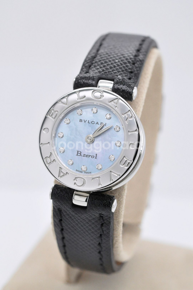 불가리 비제로원 다이아몬드 자개판 여성 사파이노 시계--1