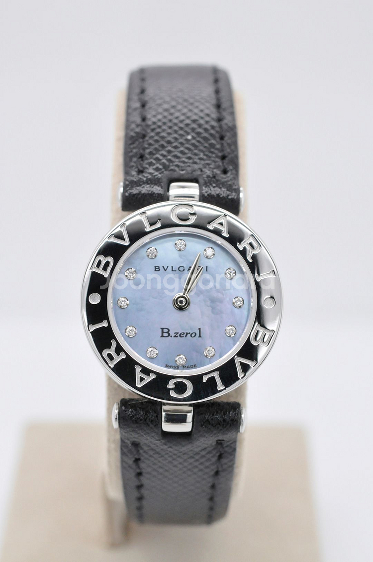 불가리 비제로원 다이아몬드 자개판 여성 사파이노 시계--3