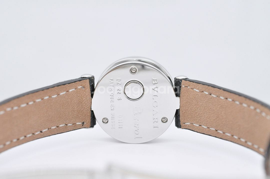 불가리 비제로원 다이아몬드 자개판 여성 사파이노 시계--8