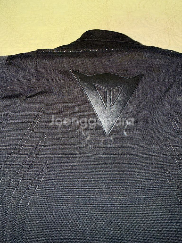 다이네즈 레이싱3 디드라이 46사이즈 자켓 판매합니다--4