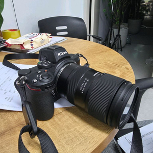 니콘 z5(2만컷) + 탐론 28-75(g2)