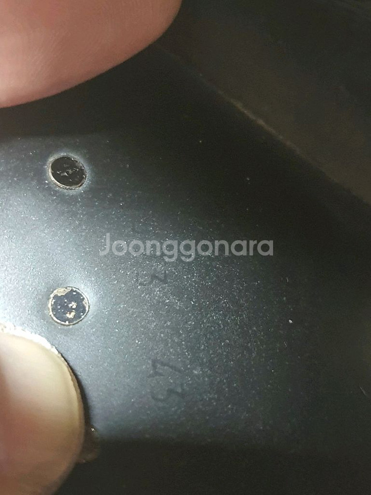 발렌티노 락스터드 슬리퍼 43 사이즈 팔아요--7