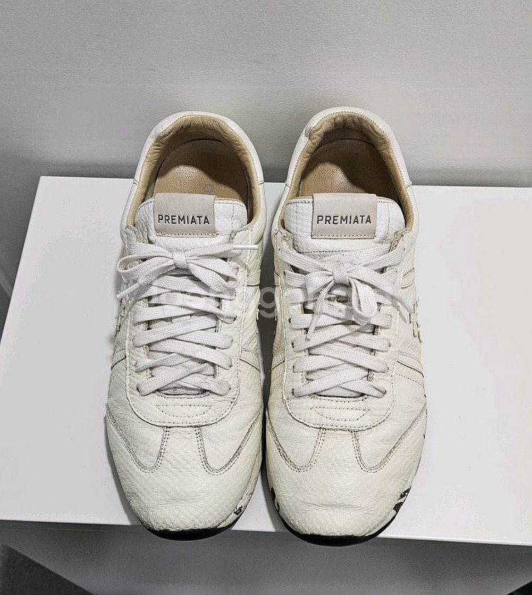 프리미아타 흰색 가죽 스니커즈 44사이즈(280)--1