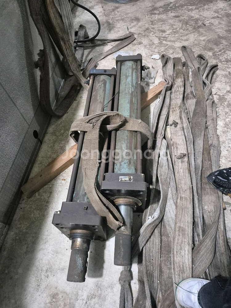 실린더 팝니다--0