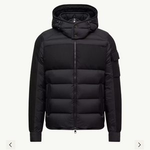 몽클레어 블랙 남자 패딩 새제품 팝니다