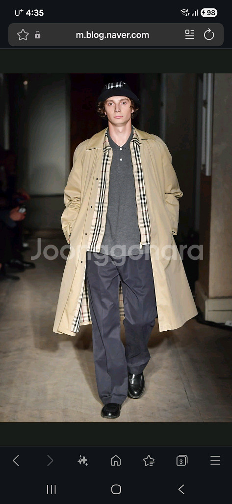 버버리X고샤루브친스키 카코트--3