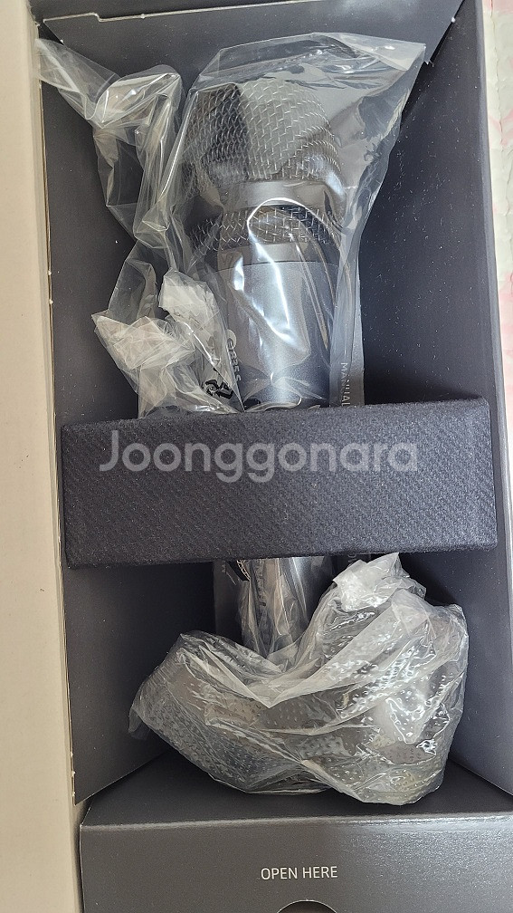 젠하이저 E-835S 팝니다--1