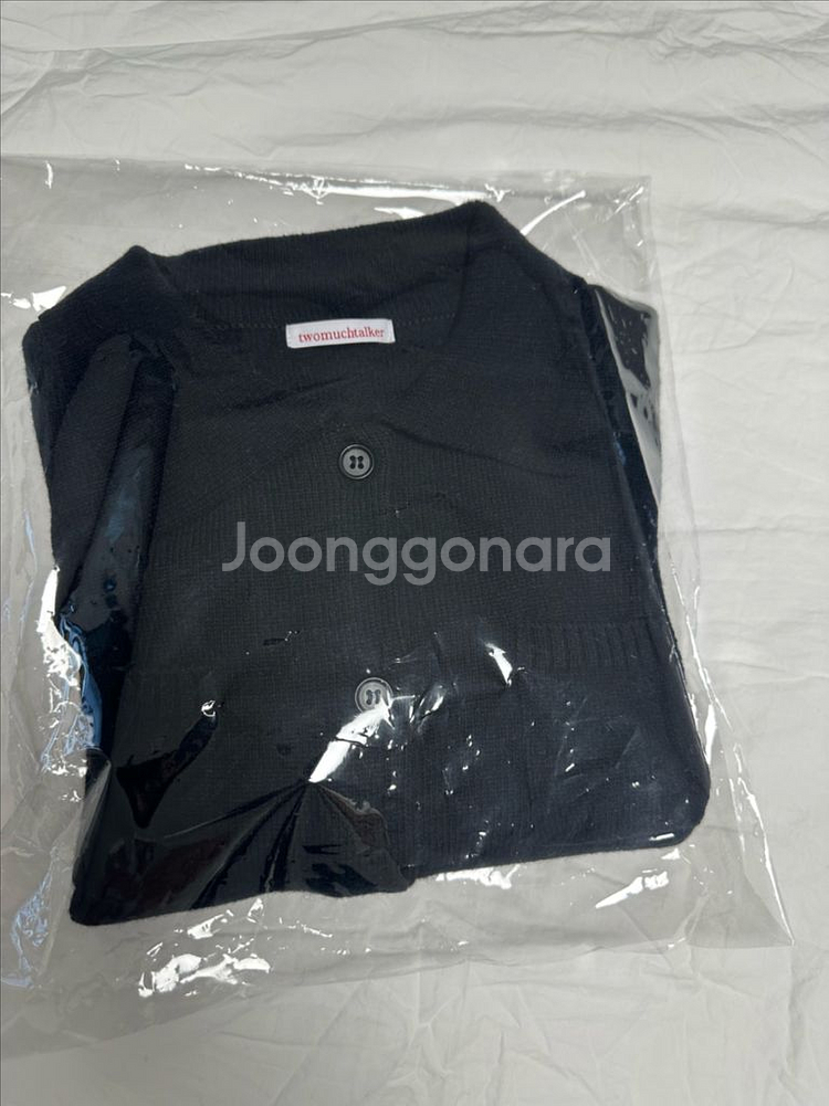 투머치토커 클래식카라가디건--6