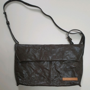 Urban Vintage 가죽숄더백