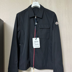 몽클레어 블랙 바람막이 5