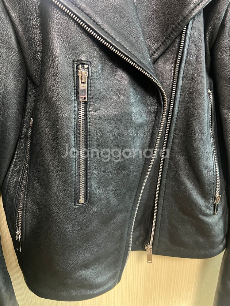 자라 여자 레더자켓--4