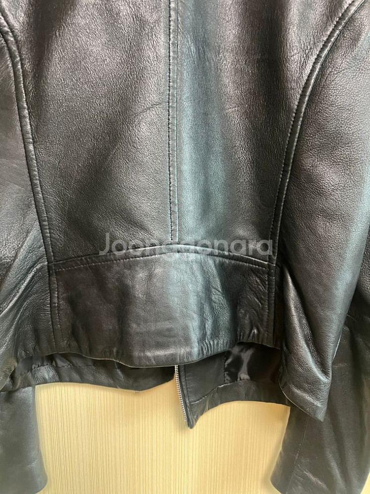 자라 여자 레더자켓--8