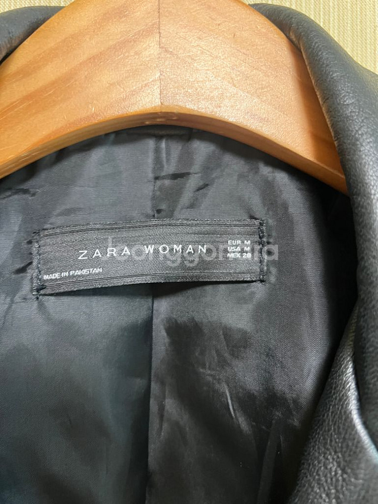 자라 여자 레더자켓--9