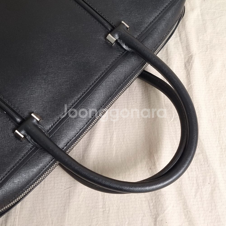 MCM 엠씨엠 가죽 서류가방 노트북 패드 수납--4