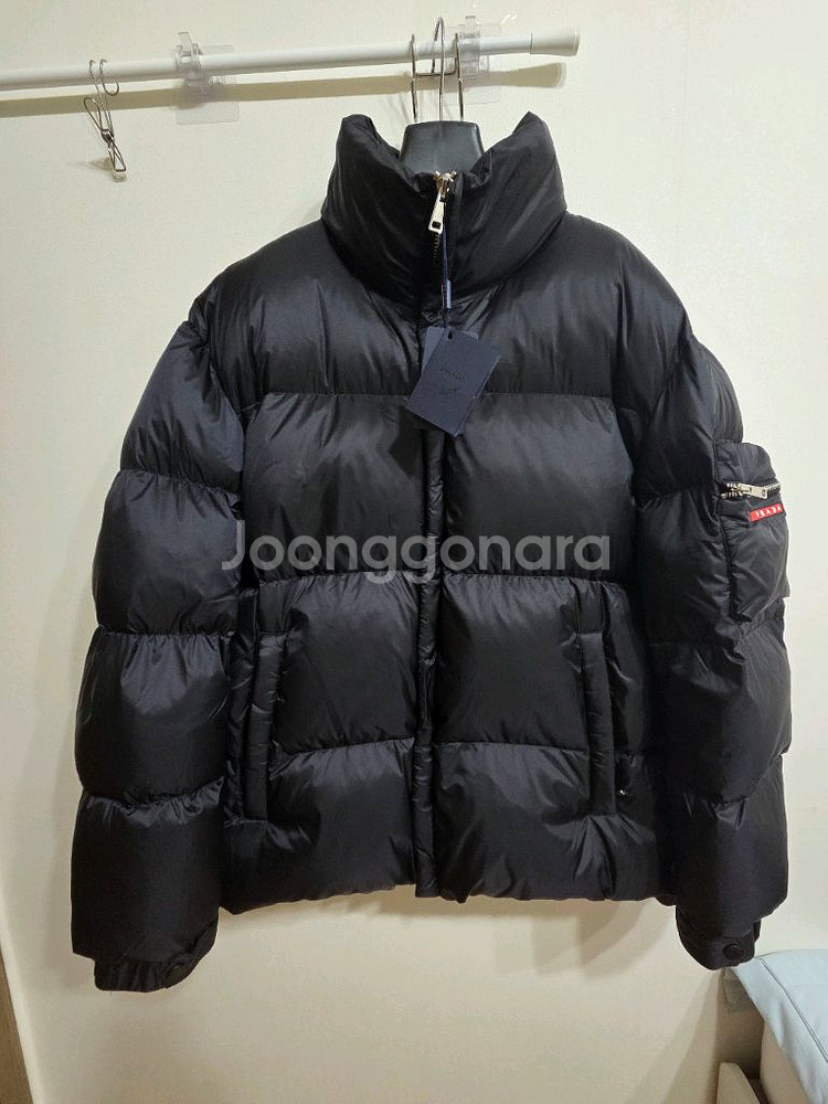 프라다 구스 패딩 택달린 새상품--0