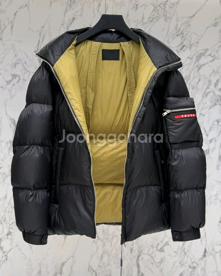 프라다 구스 패딩 택달린 새상품--1