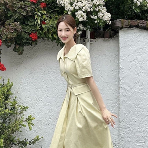 이나연 온앤온 원피스 새상품 미개봉