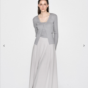 MOONT 문트 글리터 리브드 가디건 슬리브리스 나시