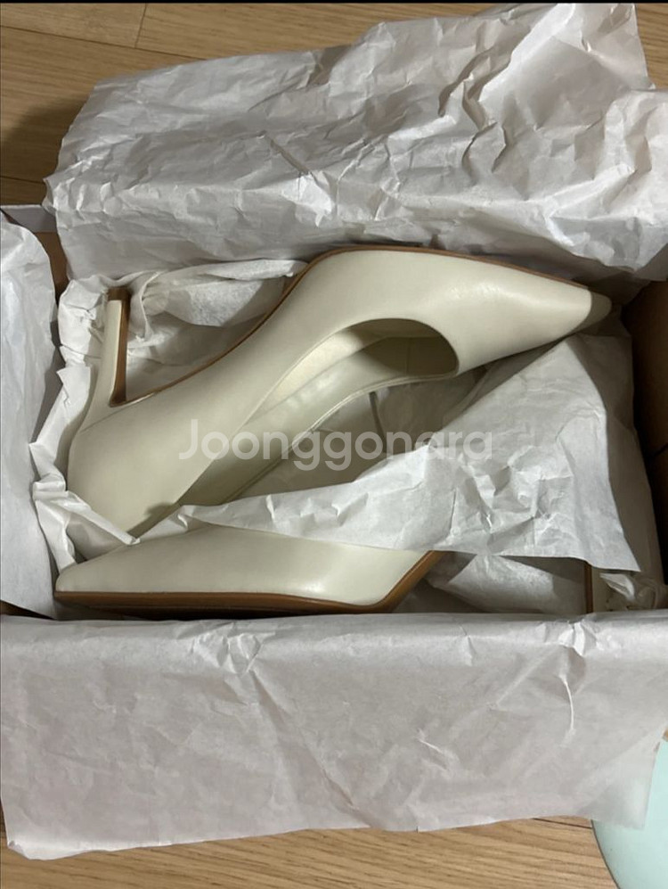 키스앤찰스 아이보리 힐 구두 37size--0